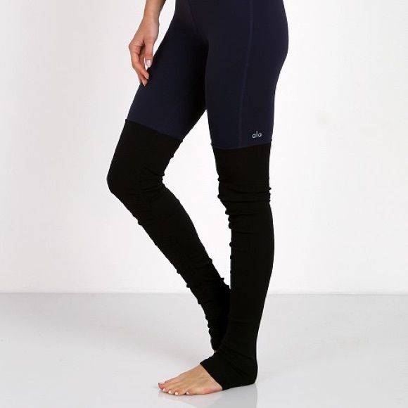 ALO YOGA Leggings - Picture 3 of 6